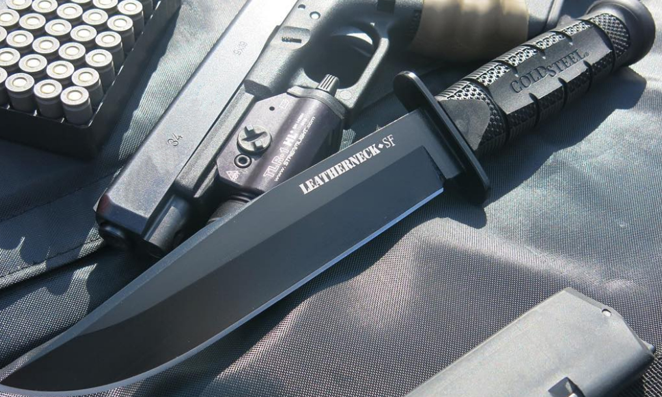 Nóż z głownią stałą Cold Steel Leatherneck SF